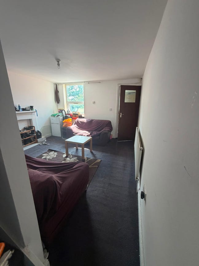 Fully Furnished Flat Available Now Main Photo