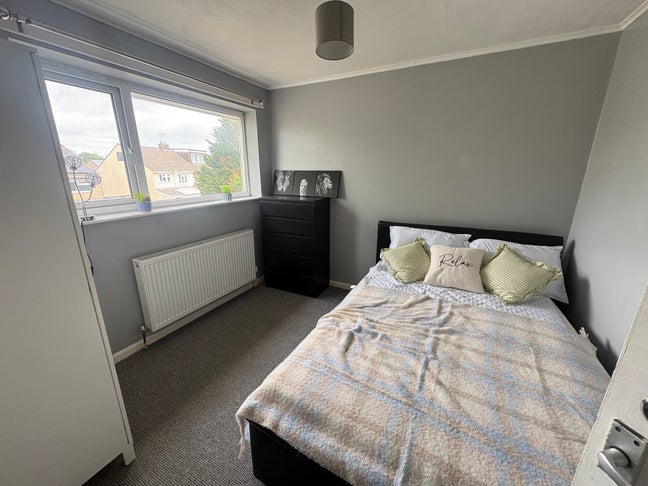 Recently refurbished 4 bed Yate Main Photo
