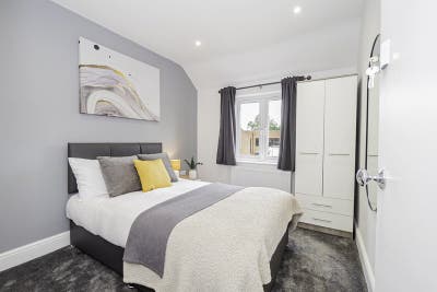 Double Room - Ideal for NHS workers! Main Photo