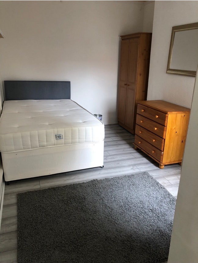  &pound;115 ( NO deposit needed ) 🏠 Main Photo