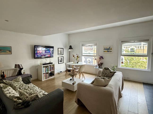 Double room available from mid-sept with terrace!  Main Photo