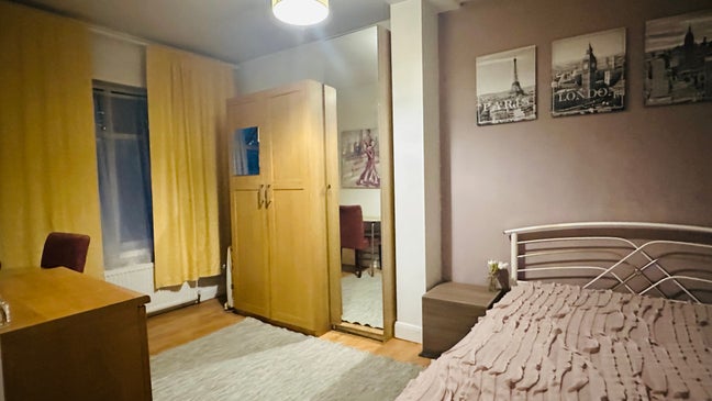 Large double room in Neasden &pound;650/pm all bills inc Main Photo