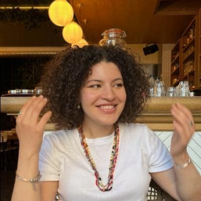 Teaching Assistant looking for room in SW Ldn Main Photo