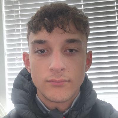 Professional Male seeks a double ensuite room Main Photo