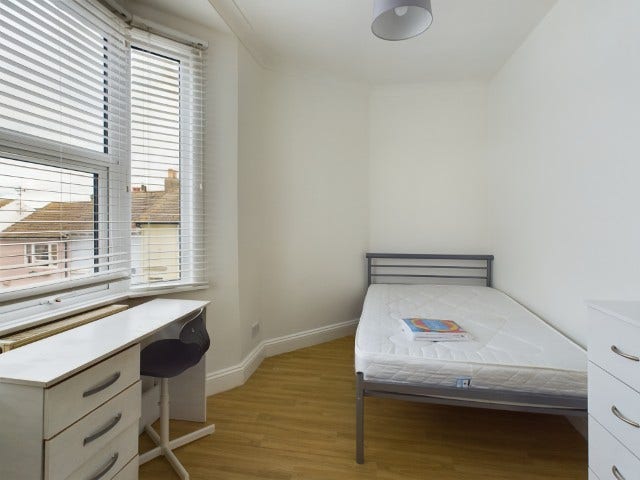 5 Bed Student House Looking for 5Th Flatmate  Main Photo