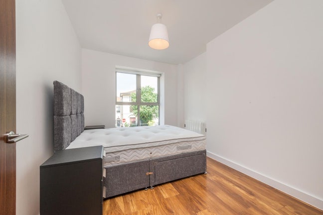 Double Room Available // Tenancy Swap SE5 🏡✨  Main Photo