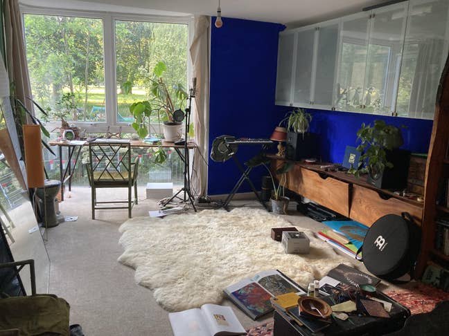 One Bed Apartment on Victoria Park for rent Main Photo