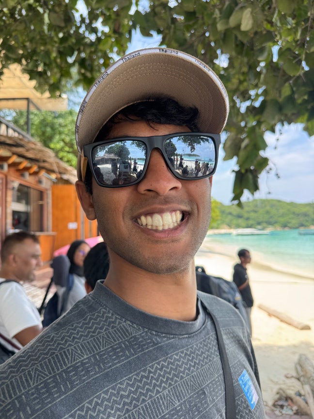 Working professional looking for room Main Photo