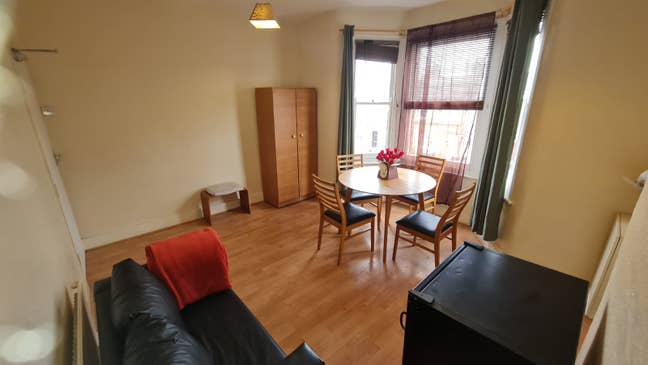 Large two bedroom flat -maisonette  in Tottenham. Main Photo
