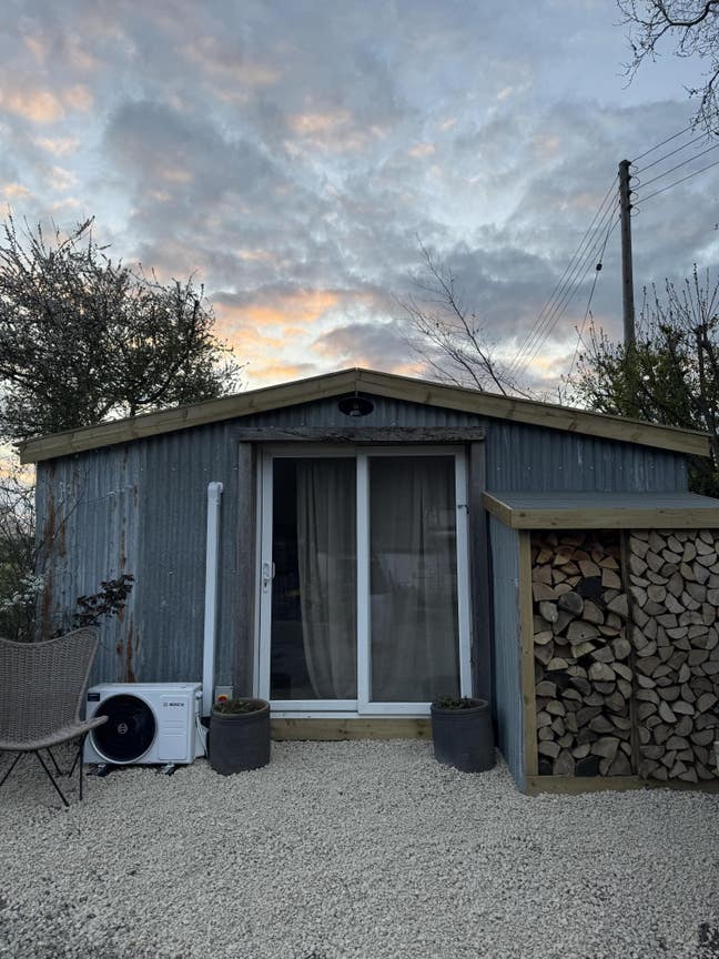 Self contained annex Main Photo