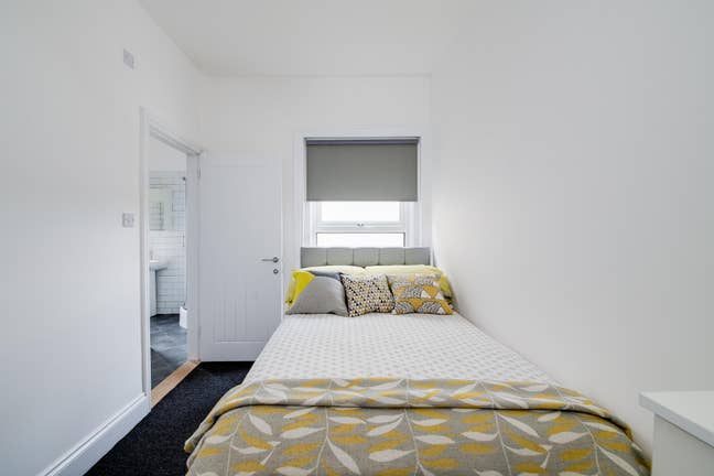 💥Double with ensuite in Friendly House Share💥 Main Photo