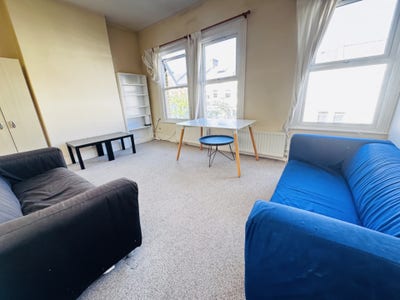 Great Loc 2Bed Split Over 3Floors Solon Rd Brixton Main Photo