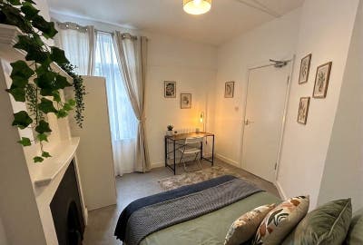 🏡 St James's Park | 2 Double Rooms Available Main Photo