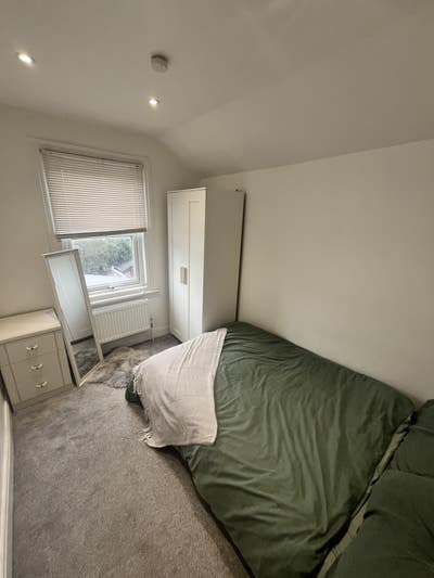 Bright Large Double Room in Central Reading  Main Photo