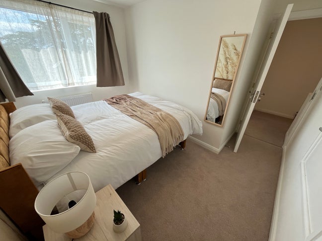 Fabulous, Spacious 4-Bedroom Shared House in Yate! Main Photo