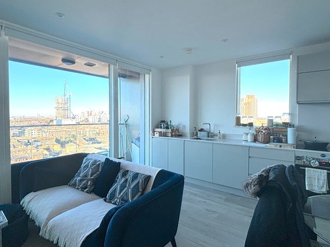 2 Bed Flat, Kitson House, E3 Main Photo
