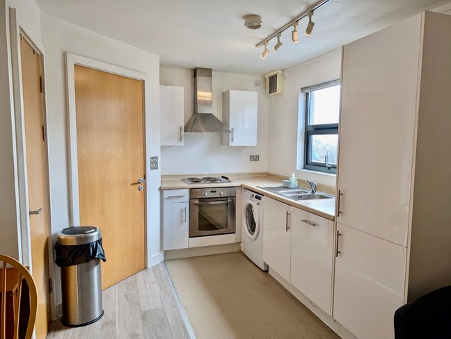 One bed flat Swansea center Main Photo