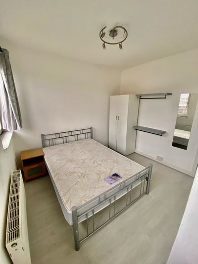 Double Room Tower Bridge Main Photo
