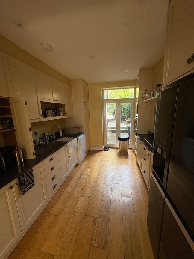 Double Room Fulham Main Photo