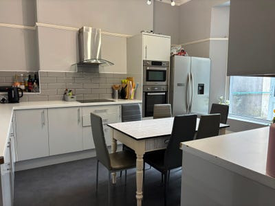Single Room Available in Student Property Main Photo