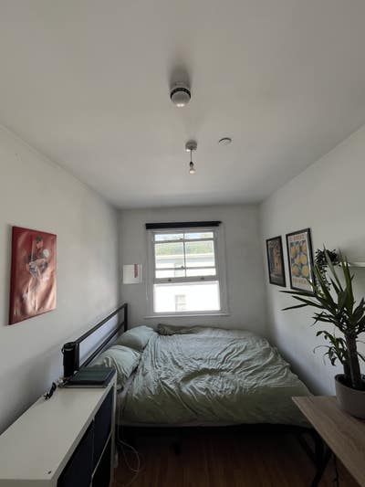 Double room in large, sociable house Main Photo