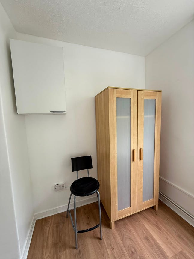 Room available from end of August / September-SE17 Main Photo