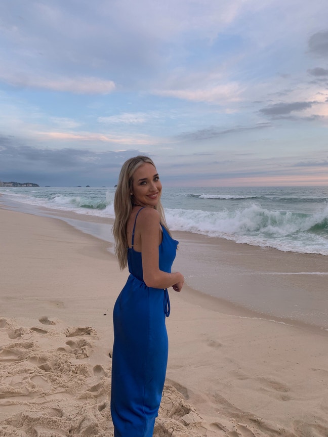 Cabin crew looking to buddy up  Main Photo