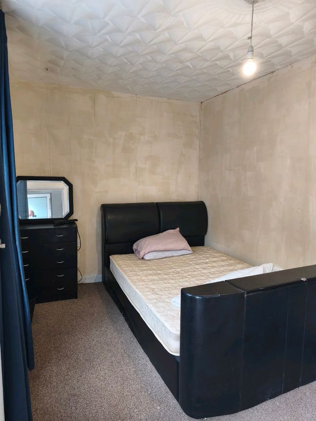 Large Double Room – Bills Included – Quiet House Main Photo