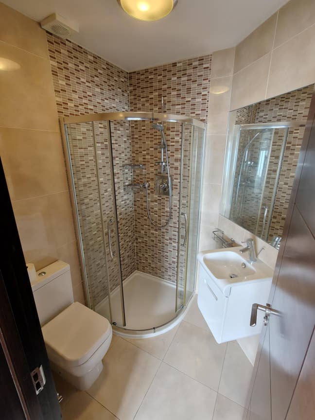 Bright STUDIO Apartment in Mill Hill Main Photo