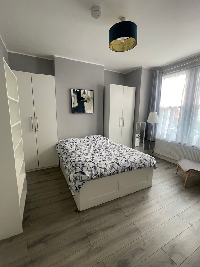 ✨Beautiful Room Available in Cricklewood - New ✨ Main Photo