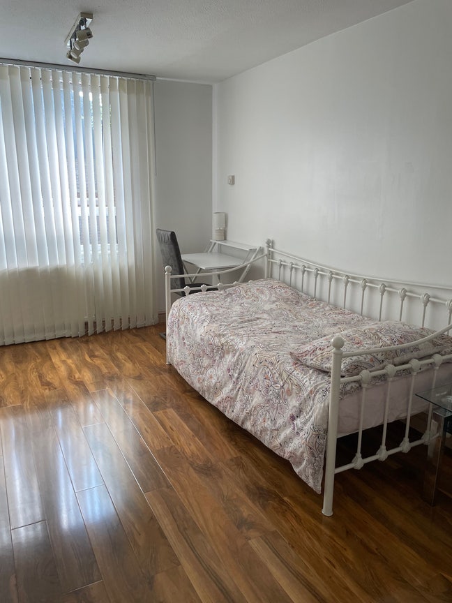 Bright spacious room with all bills included. Main Photo