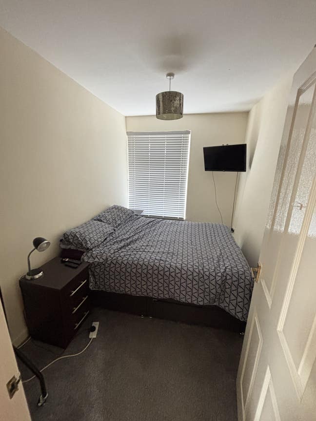Room to rent in Neath  Main Photo