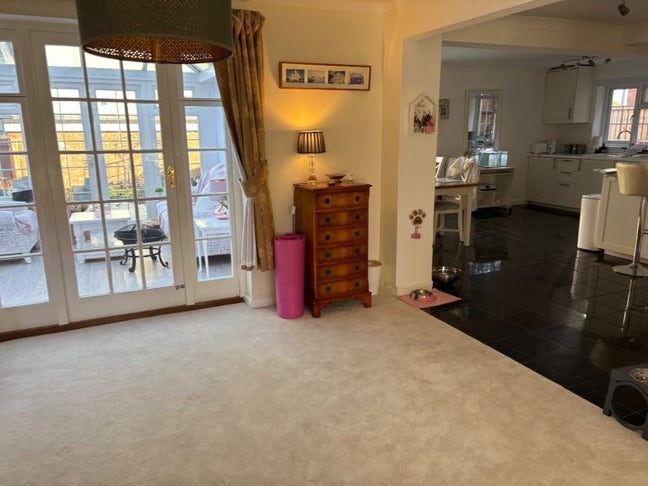 HP17 8NJ | 2 Double Rooms | Bills Included | Main Photo