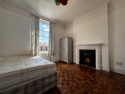 Character Room (14) - Maida Vale W9 Main Photo