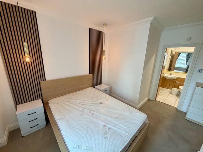 Spacious master and Ensuite rooms Main Photo