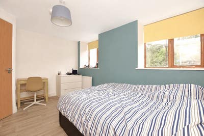Double en-suite bedrooms available 9th September Main Photo