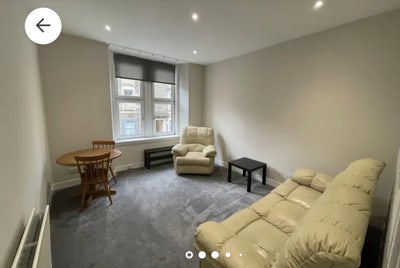 Spacious Double Room in Mordern 2-bedroom flat Main Photo