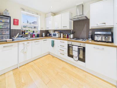 1 double bedroom Main Photo