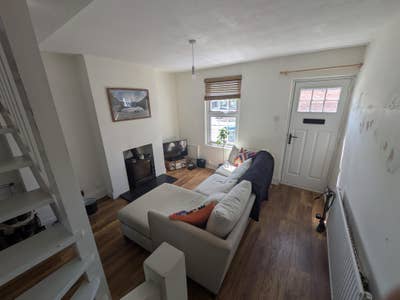 Bright double room in a quiet neighbourhood Main Photo