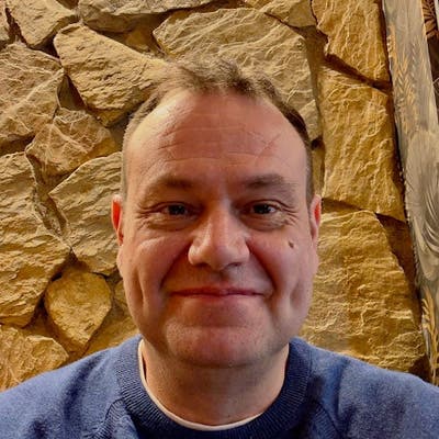 Professional Male seeks a single or double room Main Photo