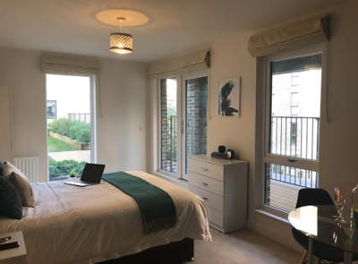 Small Balcony Room All Bills Included Main Photo