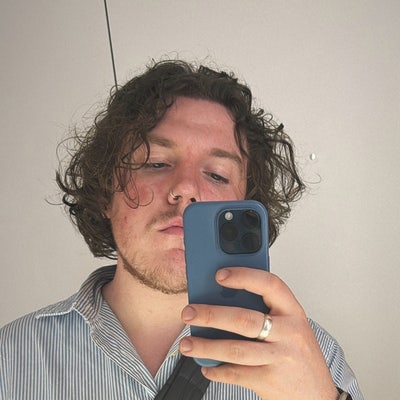My name is Joe and I require a room, many thanks! Main Photo