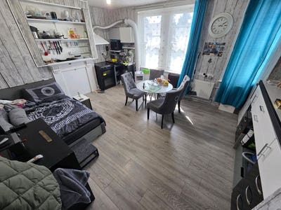 King size room to rent Central Location All bills  Main Photo