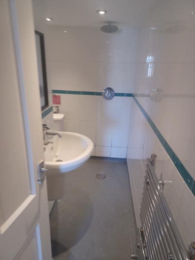 Annexe Main Photo