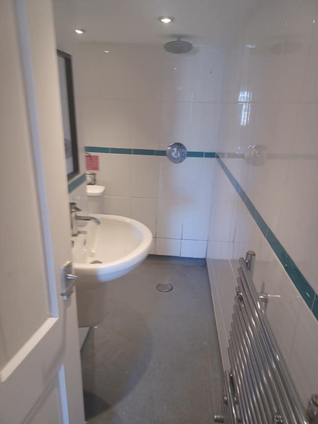 Annexe Main Photo