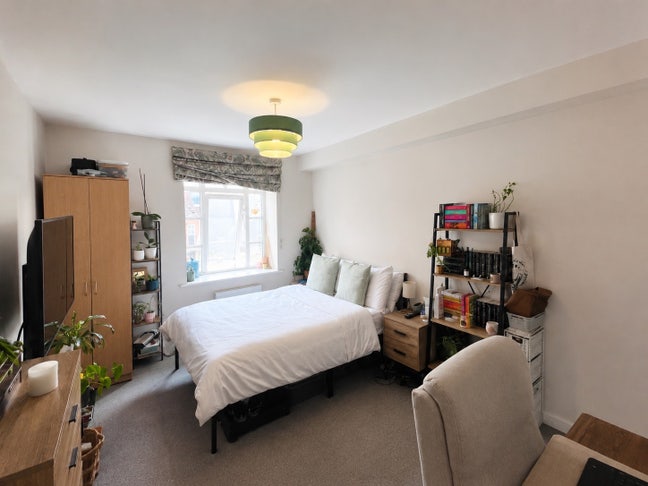 En-suite Double Room Centre Of Cheltenham  Main Photo