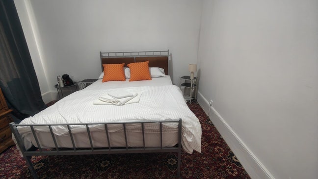 Double/twin room 5 mins from Walthamstow Central  Main Photo