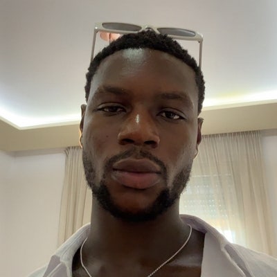 Looking for a flat mate or Double room Main Photo