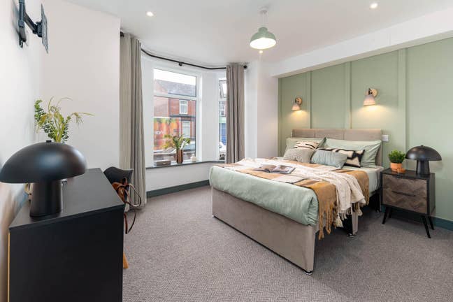 Brand New Rooms | ENSUITES | Salford  Main Photo