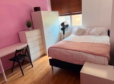 2 Rooms Available in E1 0BJ | Bills Included | Main Photo